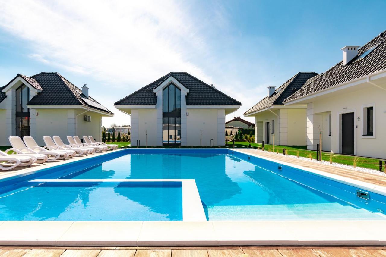 Family Resort Ustka - Domki Dwupoziomowe Z Basenem Luaran gambar